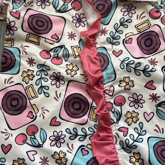 Everbloom Zip-Up Infant Romper by Pete + Lucy - Picture 4 of 7